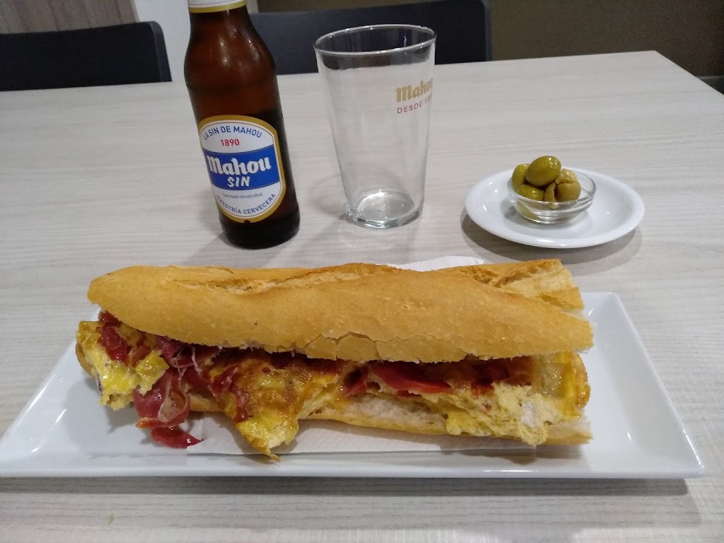 Bar Fernandez — Comida y bebida