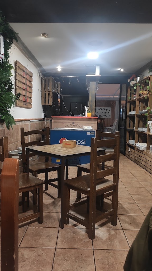 La Cantina Antequera — Ambiente