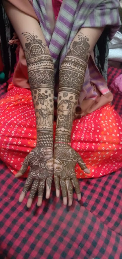 Saundarya Nikhar Beauty Parlour