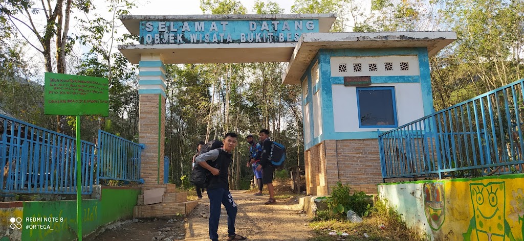 Area Perkemahan Bukit Besak