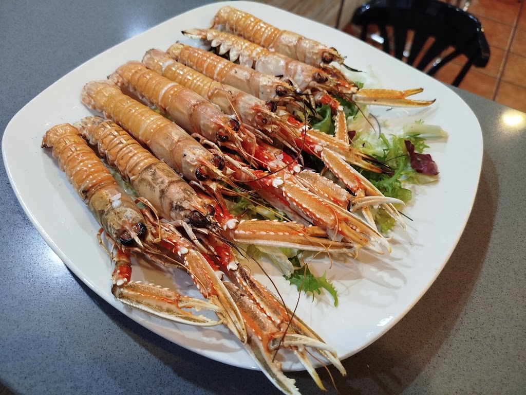 Cerveceria Freiduria D'Cartutxos — Comida y bebida