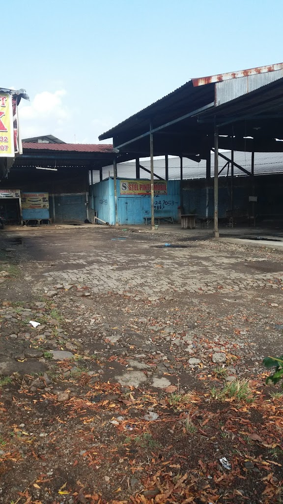 Bengkel 'S' Stel Pintu Mobil