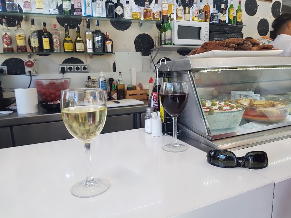 Restaurante Olave Plaza — Comida y bebida