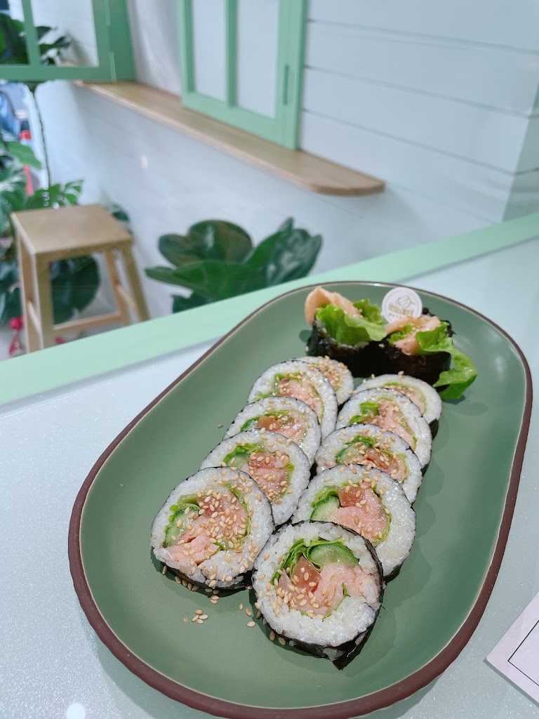 好吃的飯捲鋪 - 맛있는김밥집 (新興店)/高雄美食/新興區美食/新興區必吃/高雄韓式料理/新興區推薦餐廳/高雄韓式飯捲 的照片