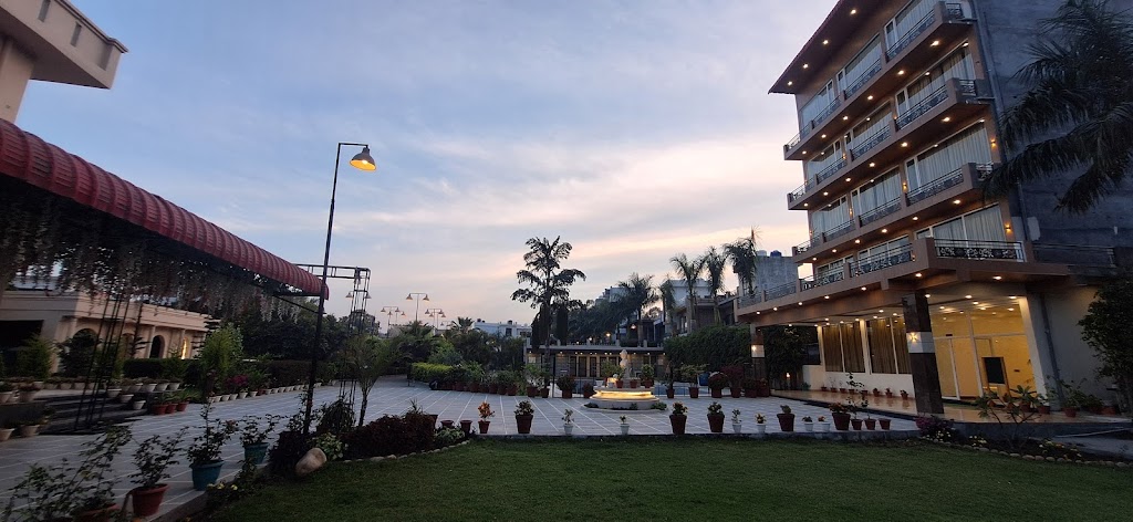 Pal Royal Resort