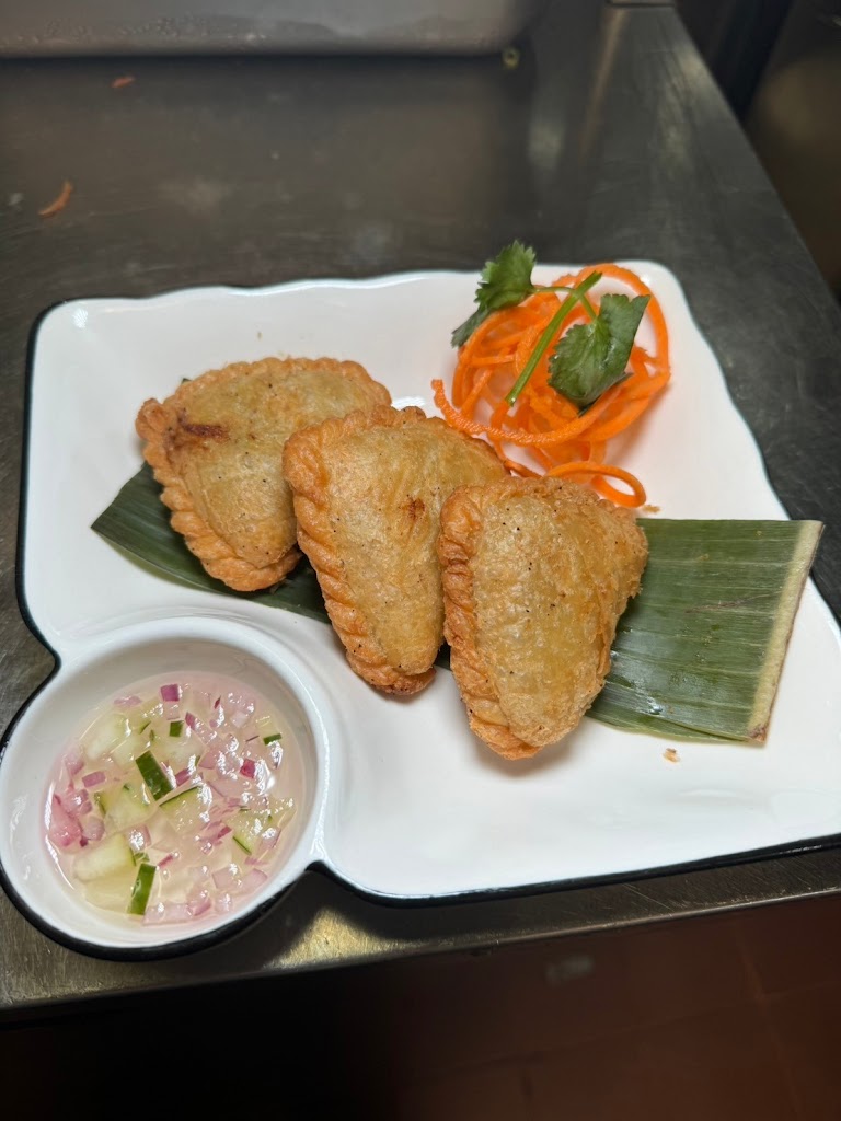 Lert Ros Thai Food
