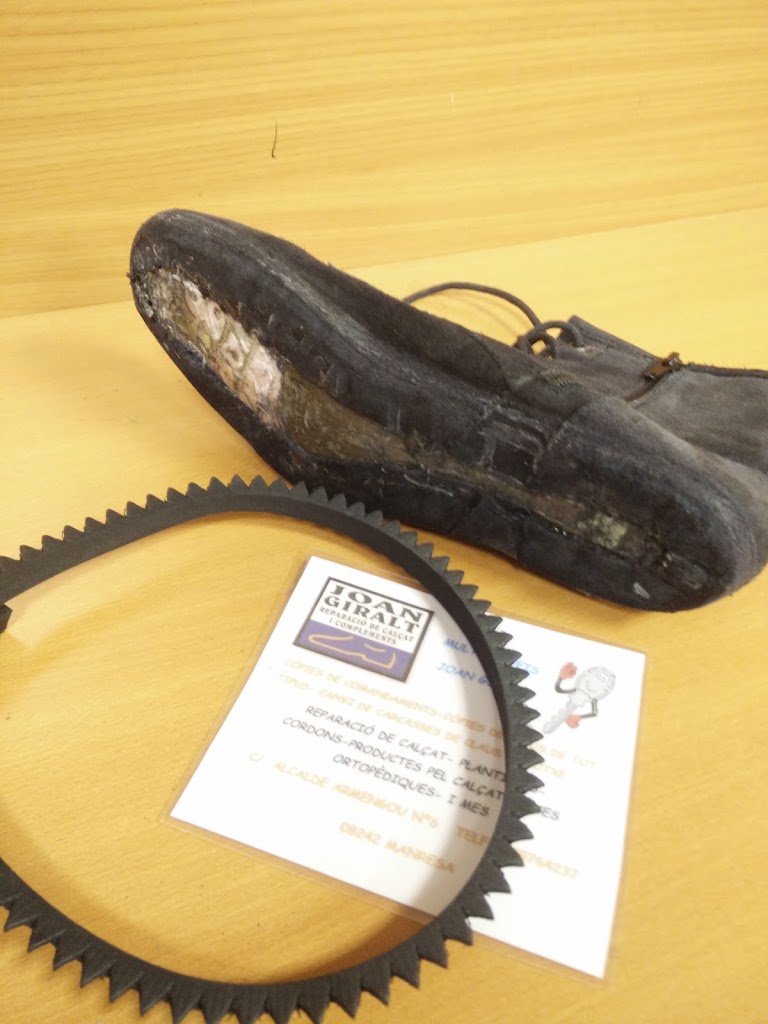 MULTISERVEIS JOAN GIRALT reparacio de calcat i copies de claus DES DE 1986