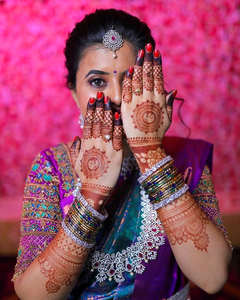 Pinque Makeover And Mehndi Artistry