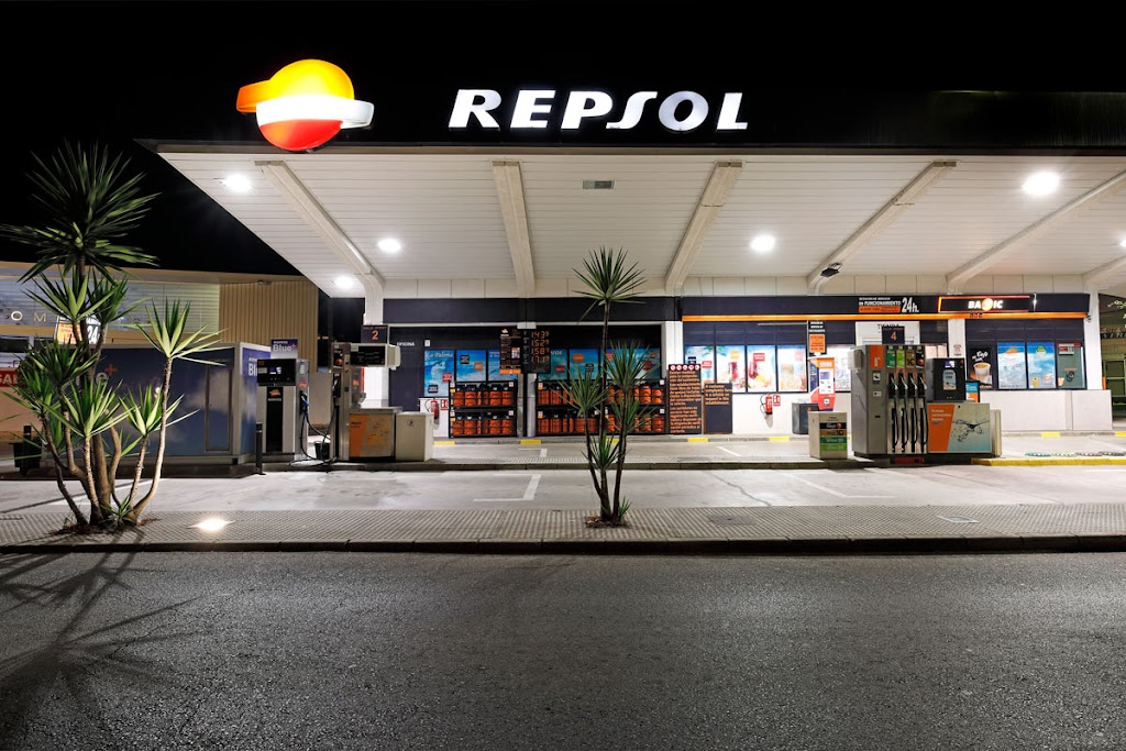 Gasolinera La Paloma — Estacion de servicio
