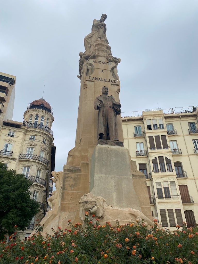 Monumento a Canalejas