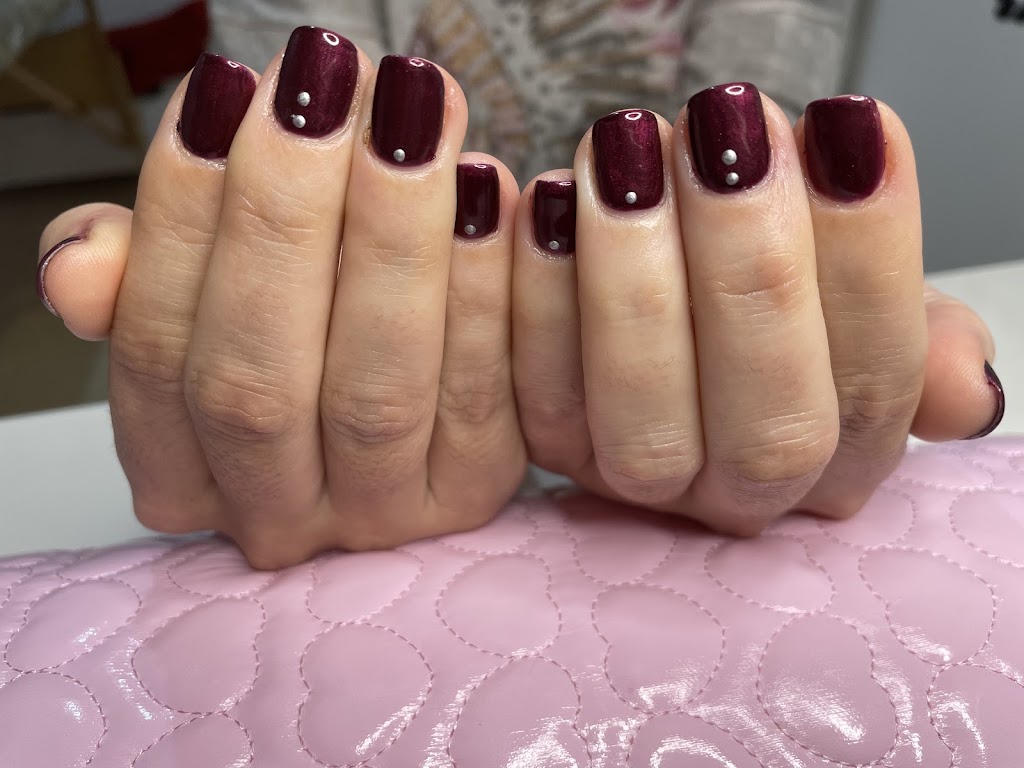 Lashes Badalona — Manicura