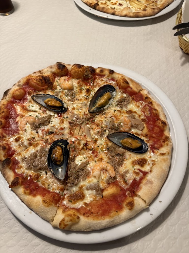 I Love Pizza — Comida y bebida