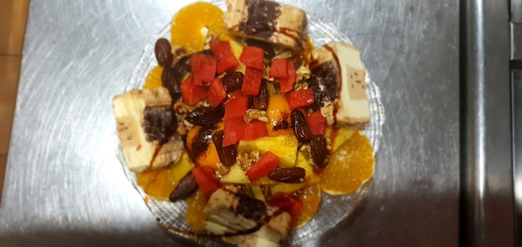 Restaurante La Gruta — Comida y bebida