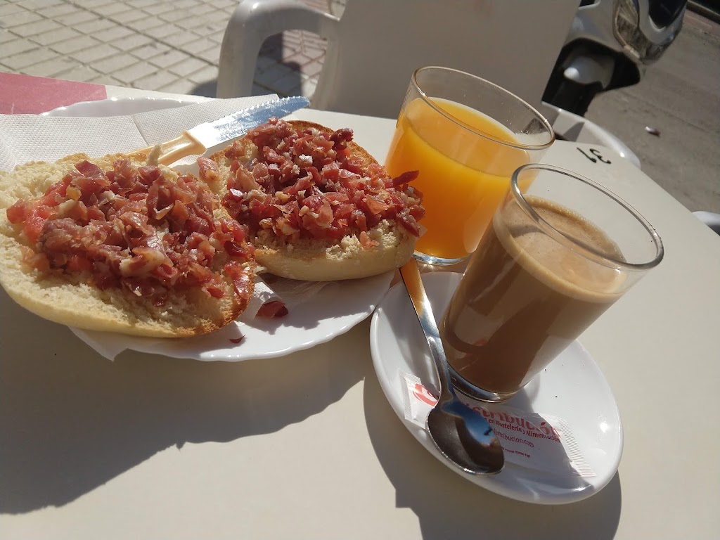 Bar Cafeteria El Nino de Oro — Cafe