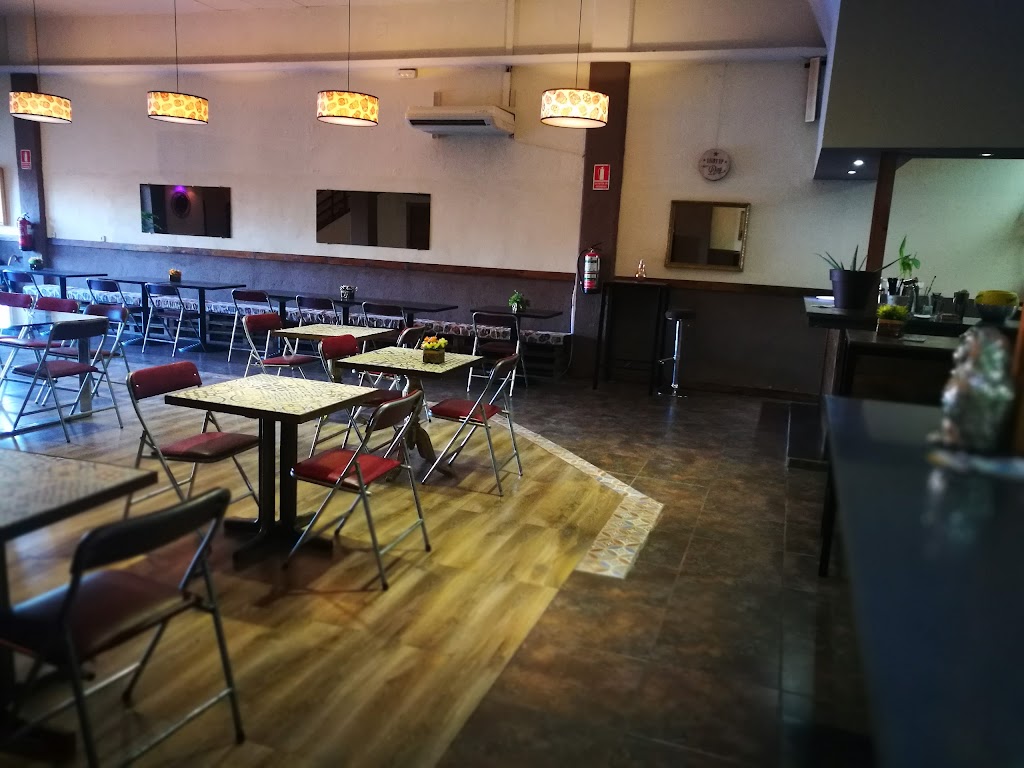 Cocktail Room Restaurant — Ambiente
