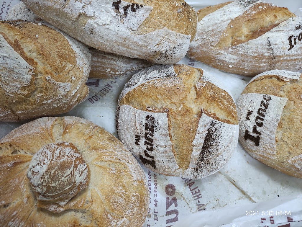 PAN IRANZO — Comida y bebida