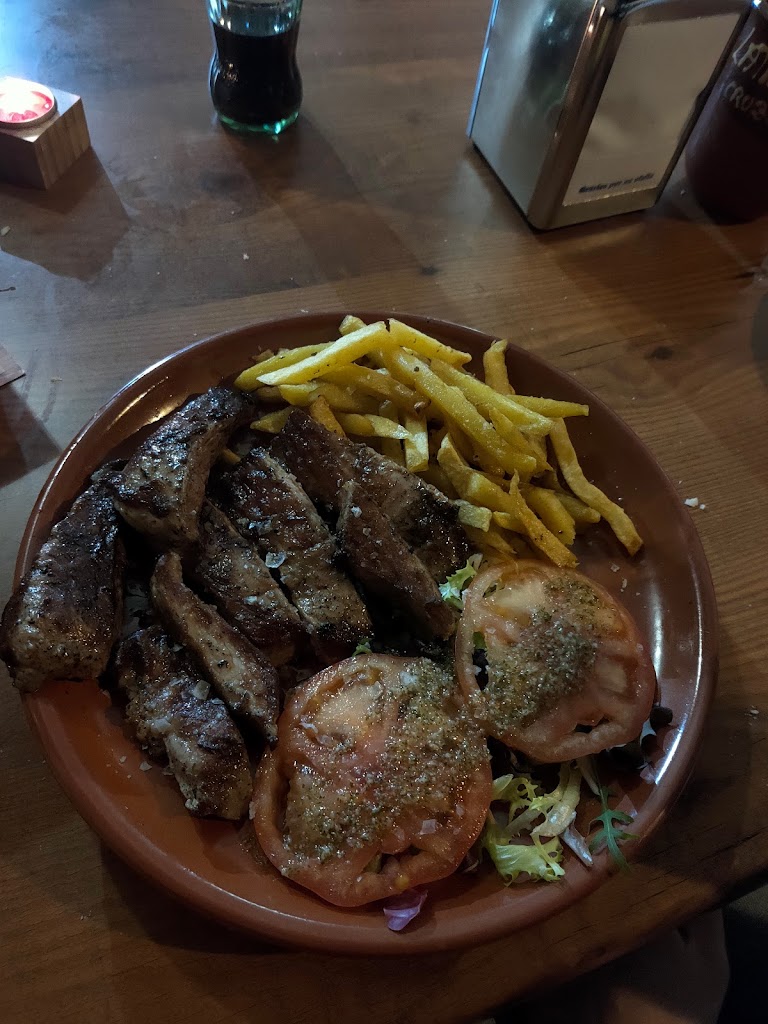 Restaurante Lata Berna Palmones — Churrasco