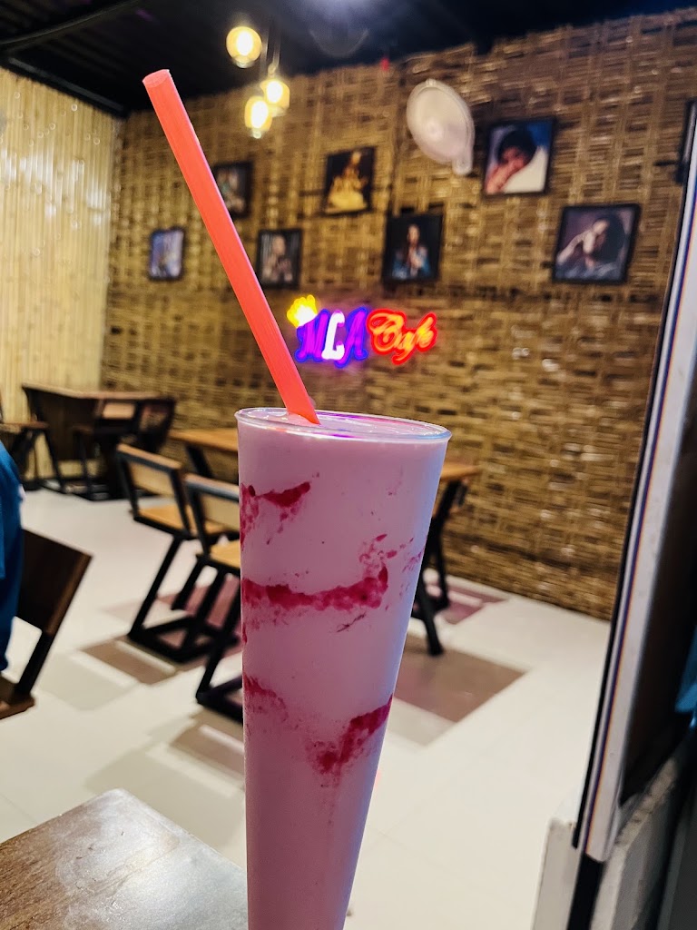 M L A Cafe