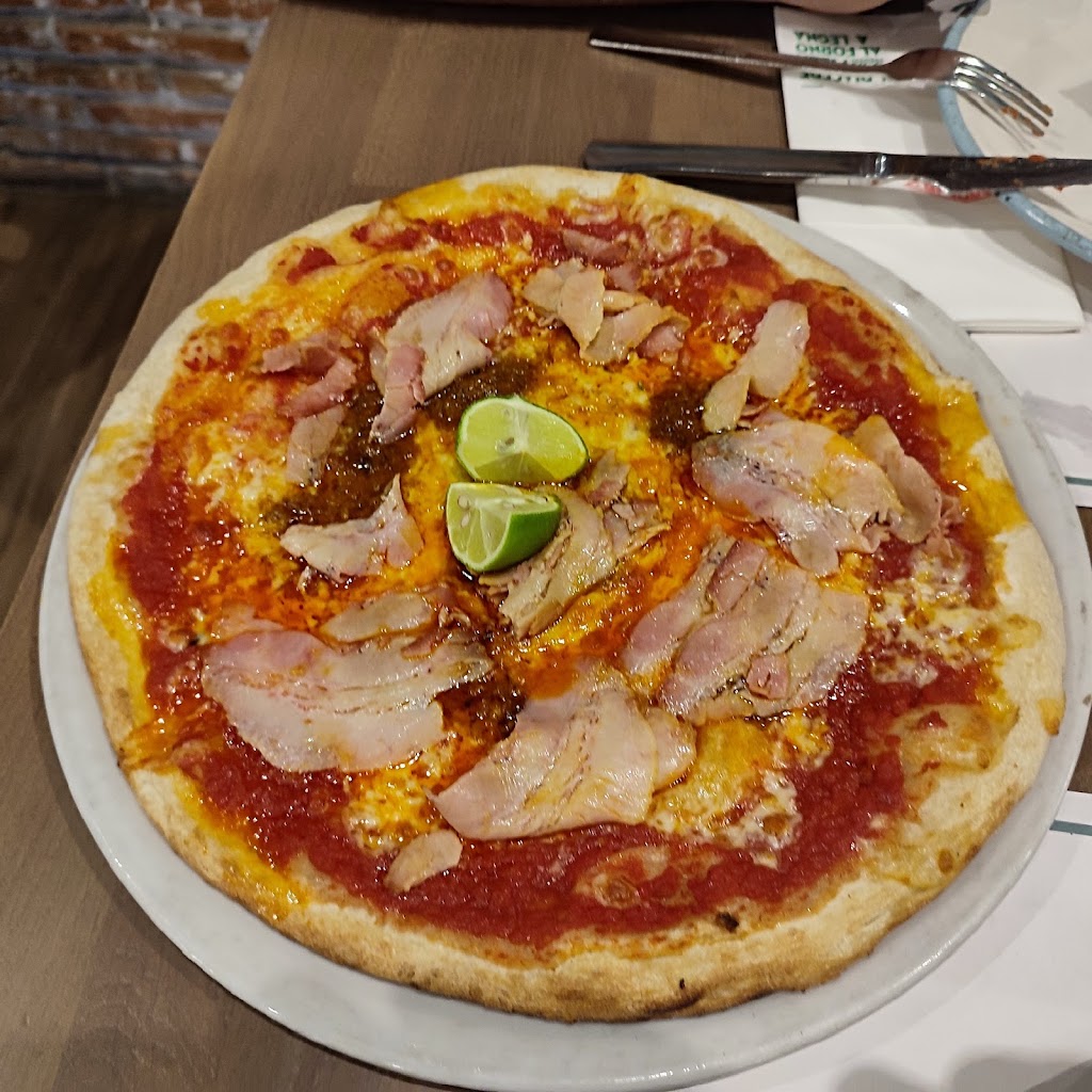 Pizzeria La Roma Utrera — Comida y bebida