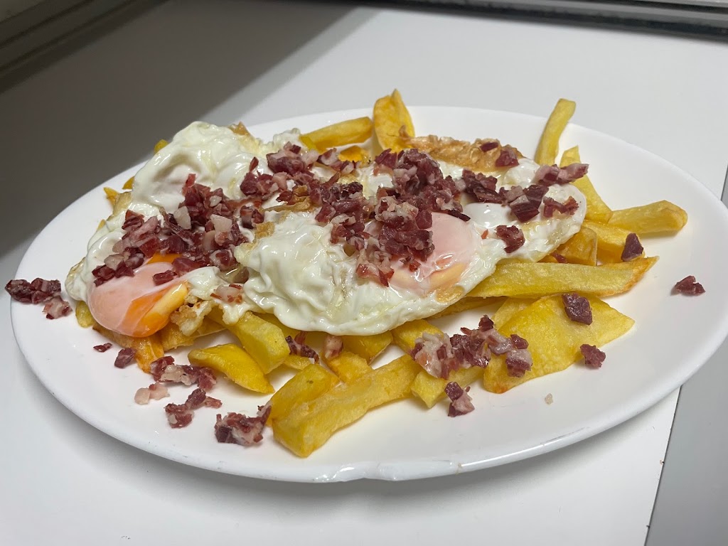 PJ Belmonte Sant Boi — Comida y bebida