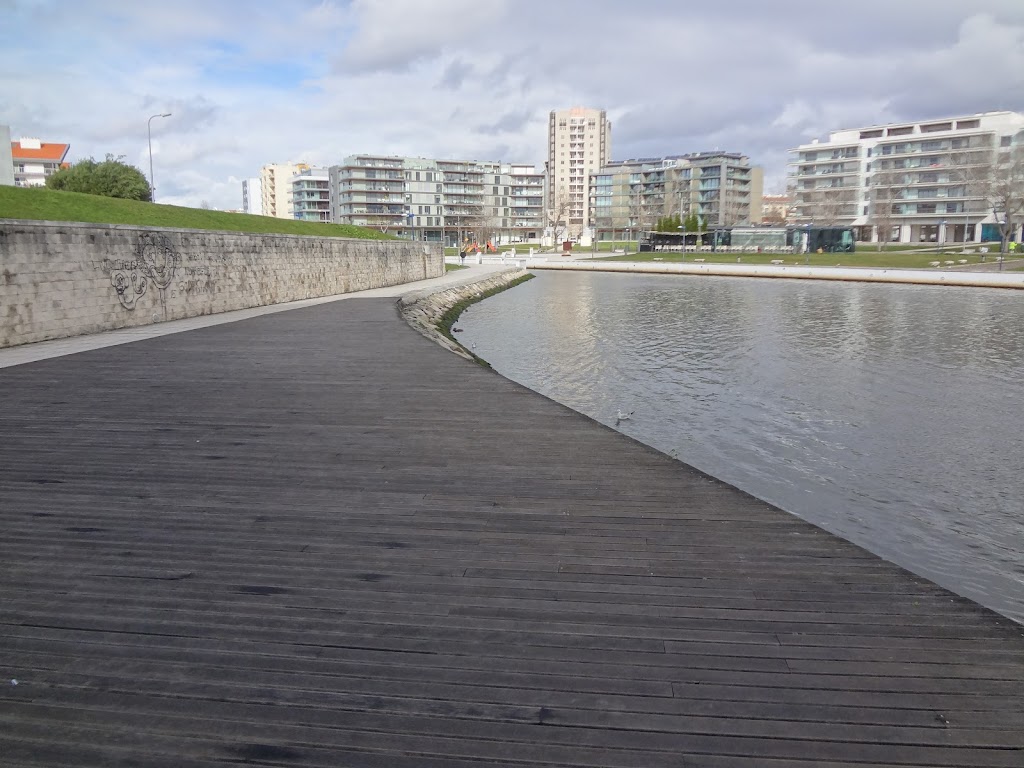 Estatua Maria da Fonte