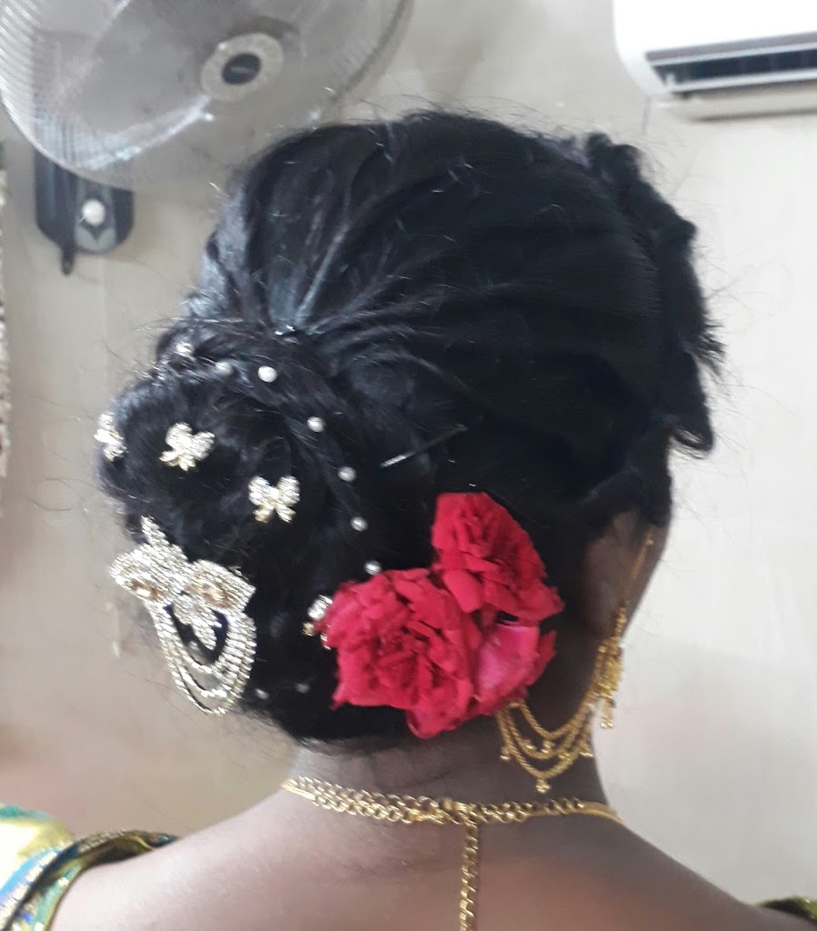 Nakshatra Beauty Parlour