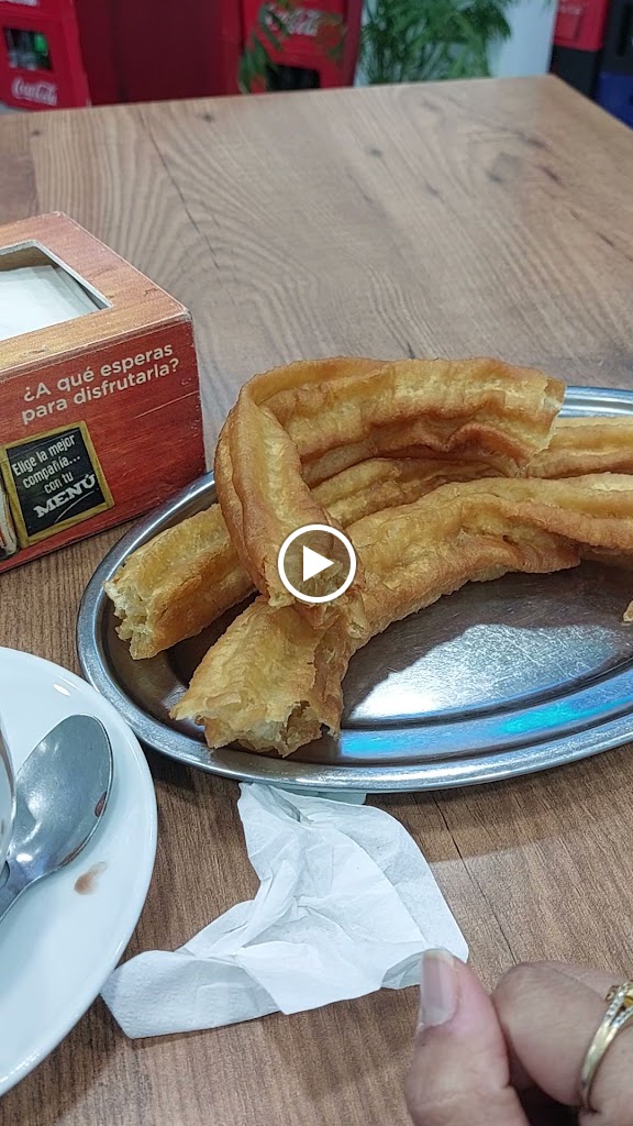 Bar cafeteria churreria Casa Mel — Videos