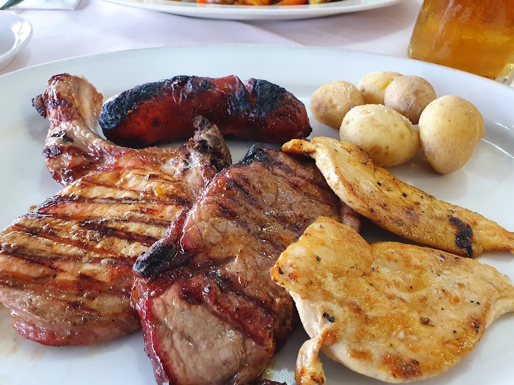 Restaurante los Porches — Comida y bebida