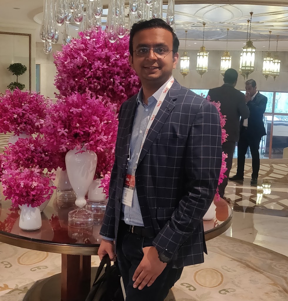 Dr. Dr Vishal Sharma