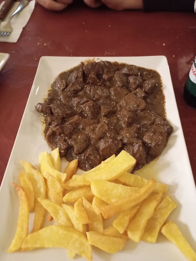 Taberna 1808 — Comida y bebida