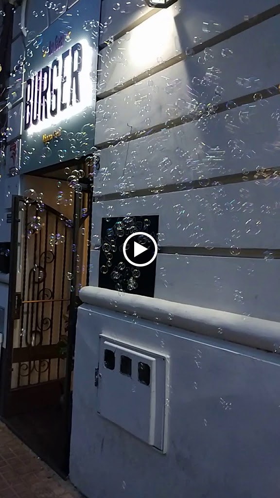 La Teca Burger — Videos
