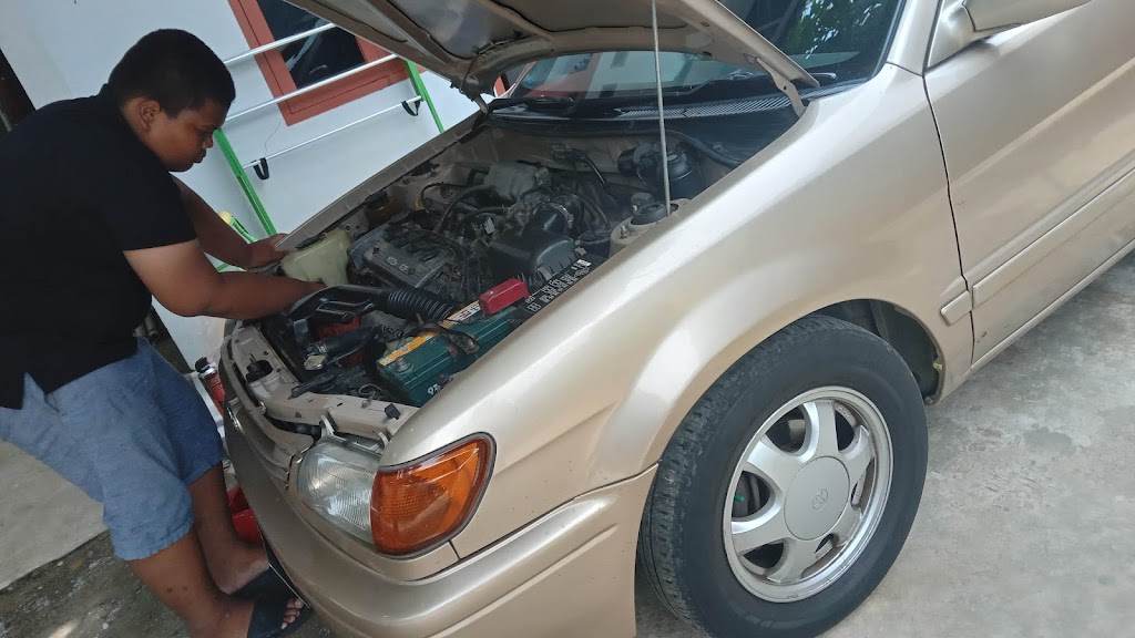 BENGKEL MOBIL SOLUNA