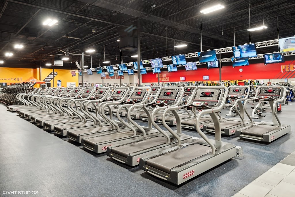  Crunch Fitness - Boy Scout