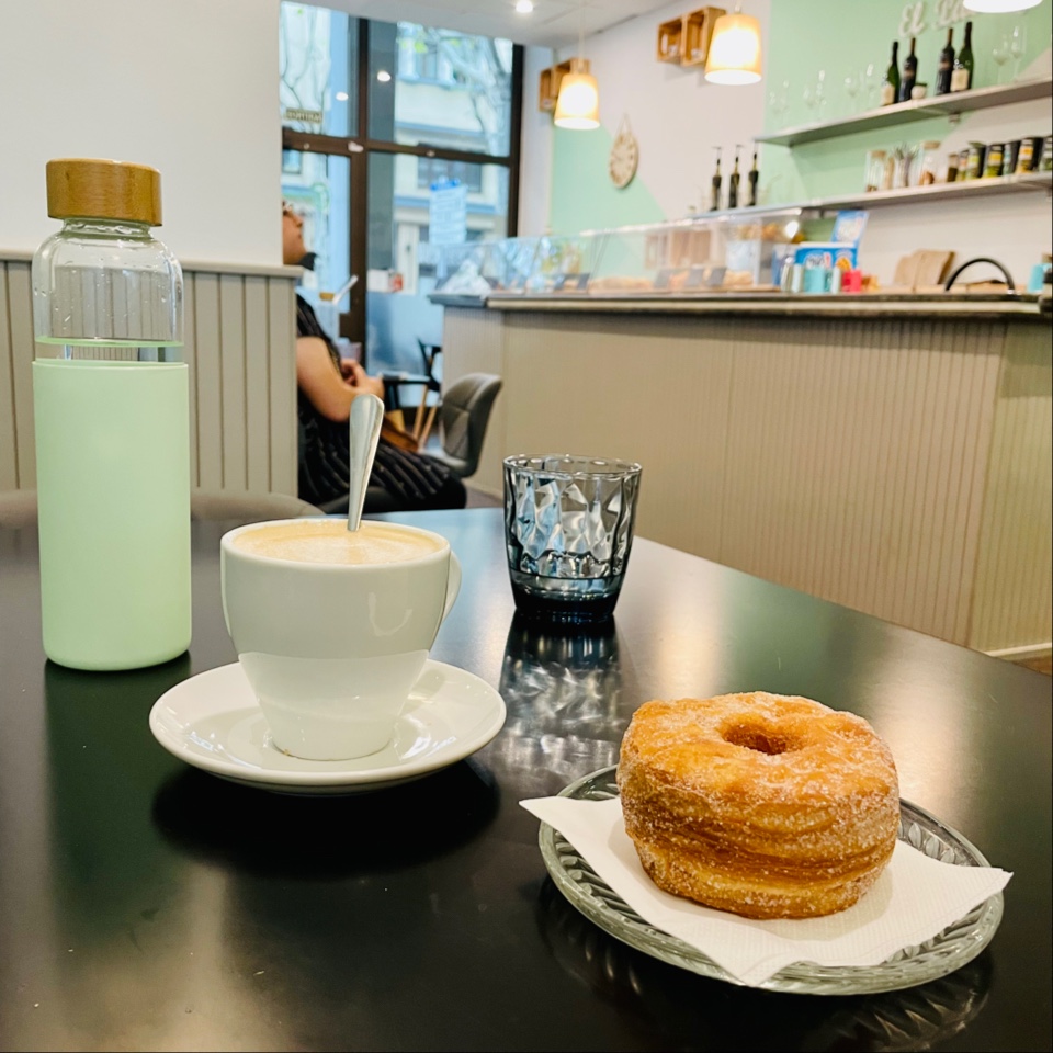 Cafe El Passeig — Cafe