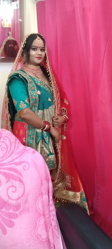 Beauty Salon Cosmetic Shop