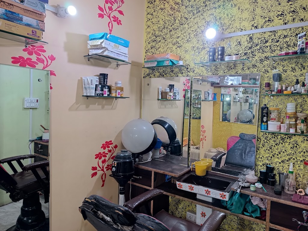 Pari Beauty Parlour