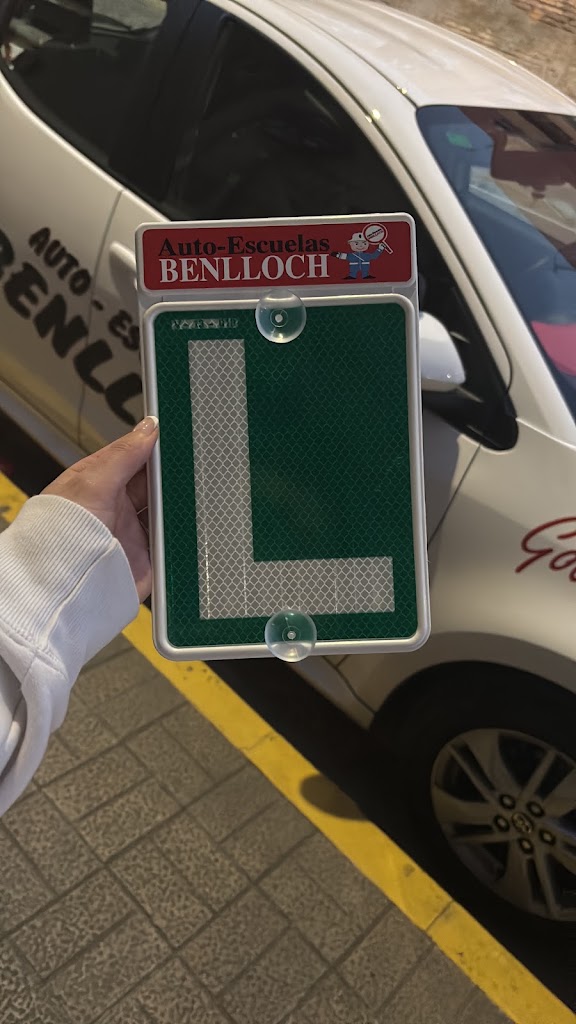 Autoescuela Benlloch - Godella — Automovil
