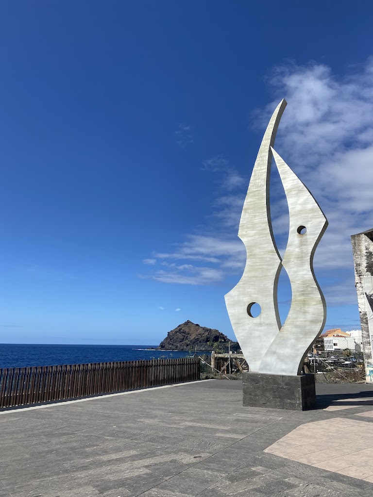 Estatua de los amantes