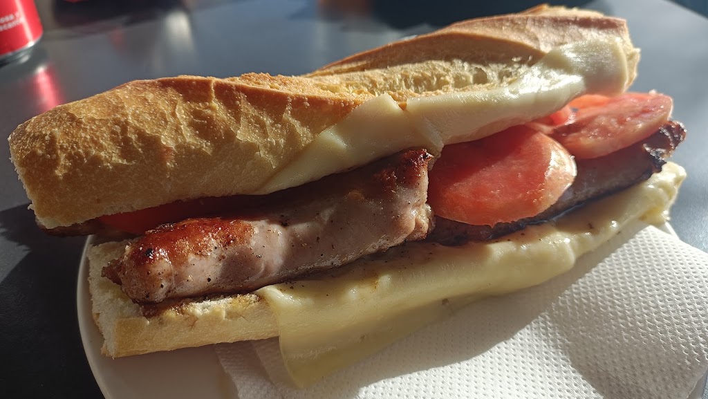 Bar Chicago — Comida y bebida