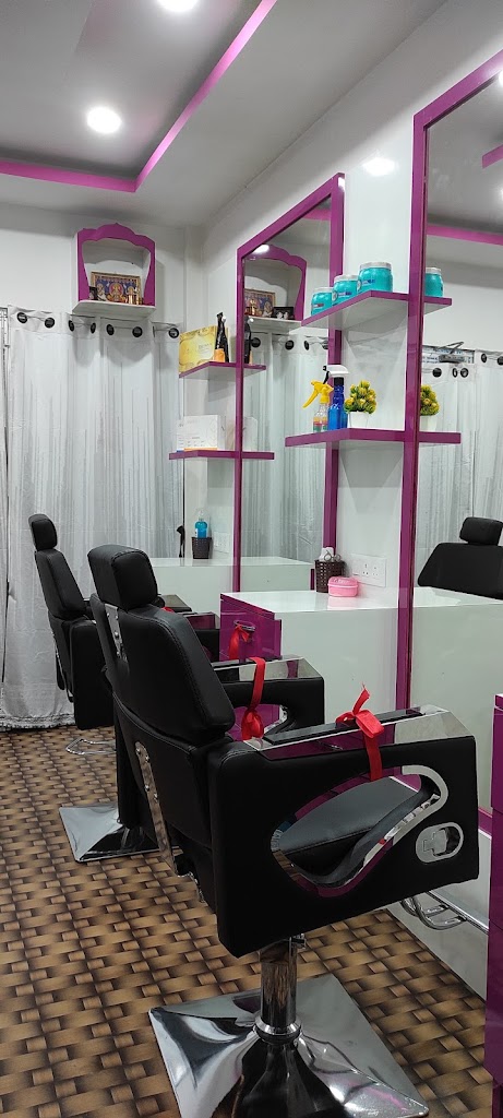 Sanu Beauty Parlour