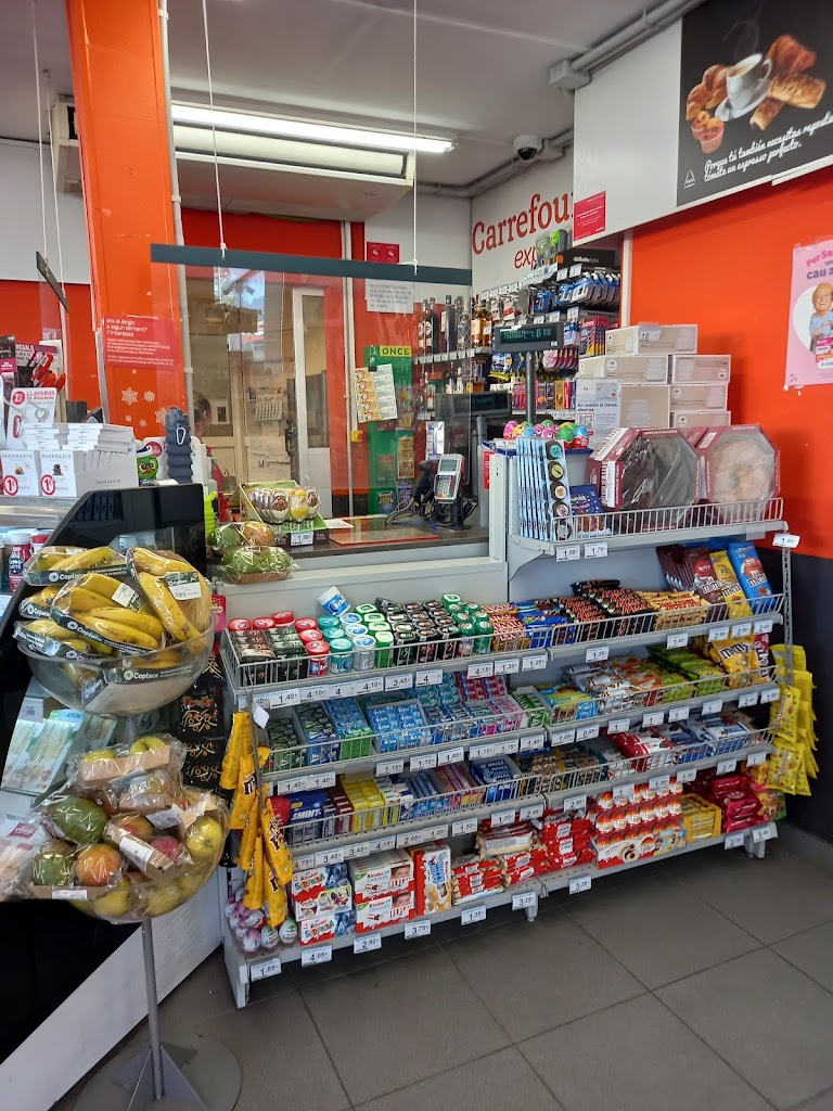 Estacion de servicio Cepsa — Interior