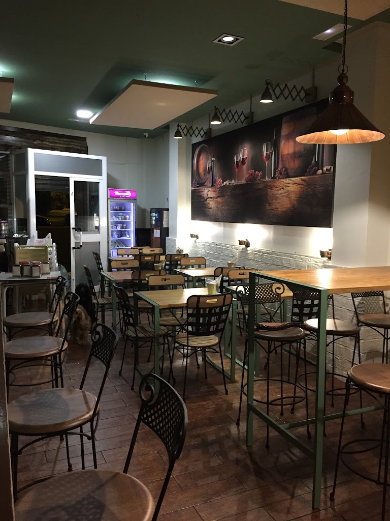 Taberna El Refugio — Ambiente