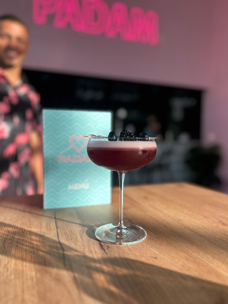Padam Bar Torremolinos — Comida y bebida