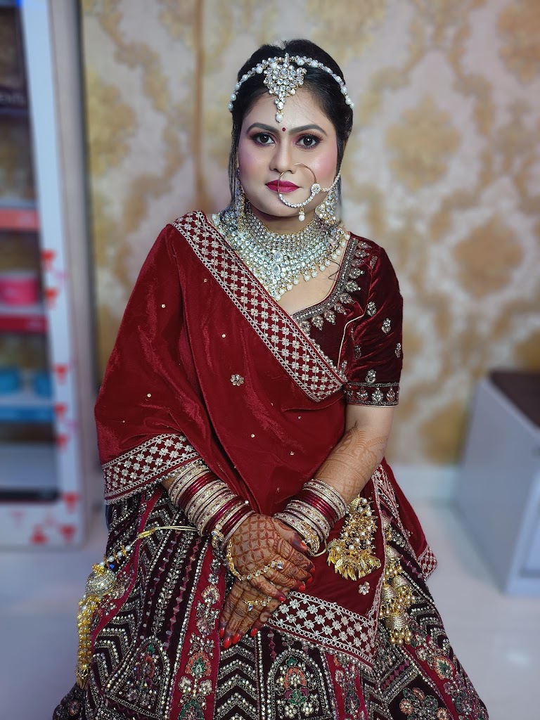 Tr Makeover Salon Academy