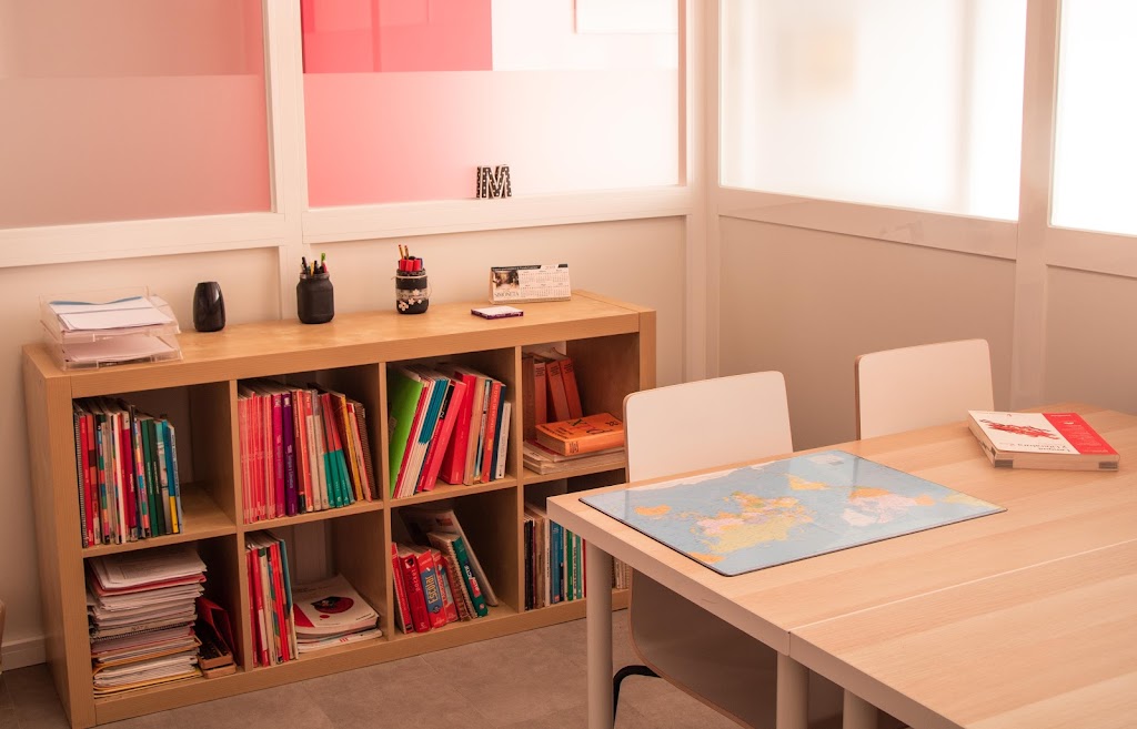 La Academia Centro de Estudios Multidisciplinar