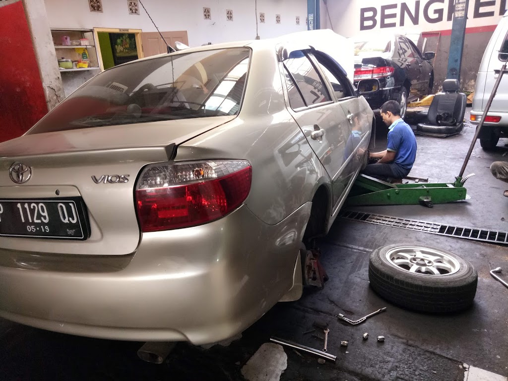 Bengkel Mobil dan Motor Injeksi