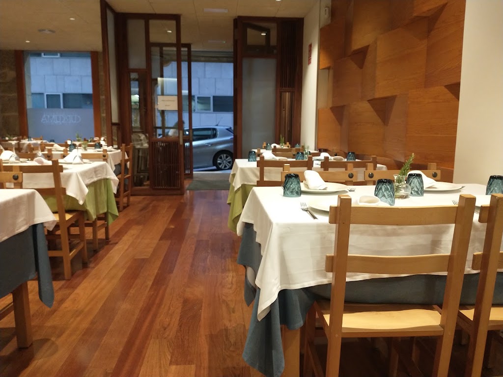 Restaurante Curcuma — Ambiente