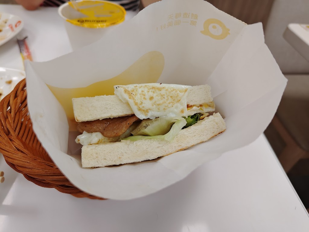 Q Burger 台南崇義店 的照片