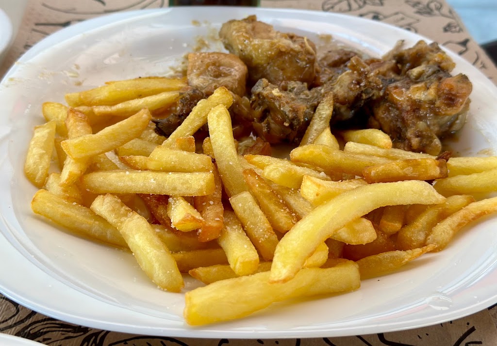 Bar Restaurante Cafeteria Silva — Comida y bebida