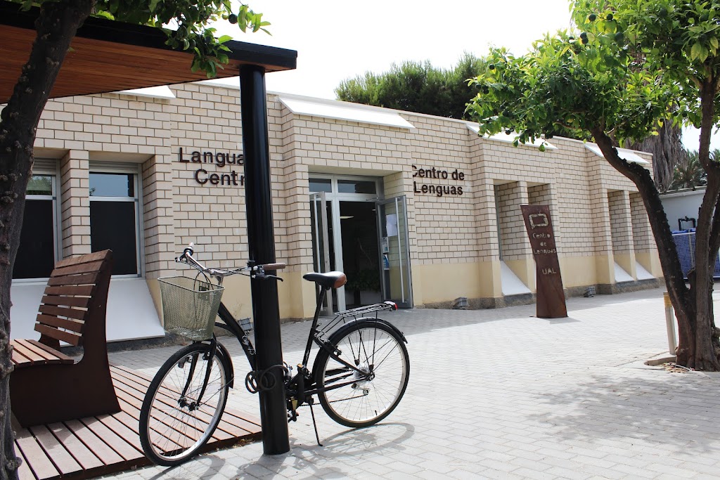Centro de Lenguas - Universidad de Almeria